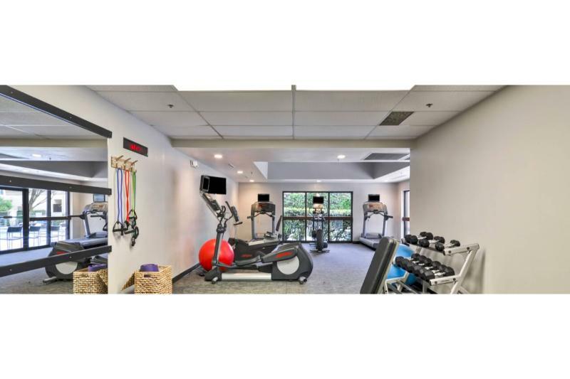 Courtyard Dallas Medical Market Center Bagian luar foto